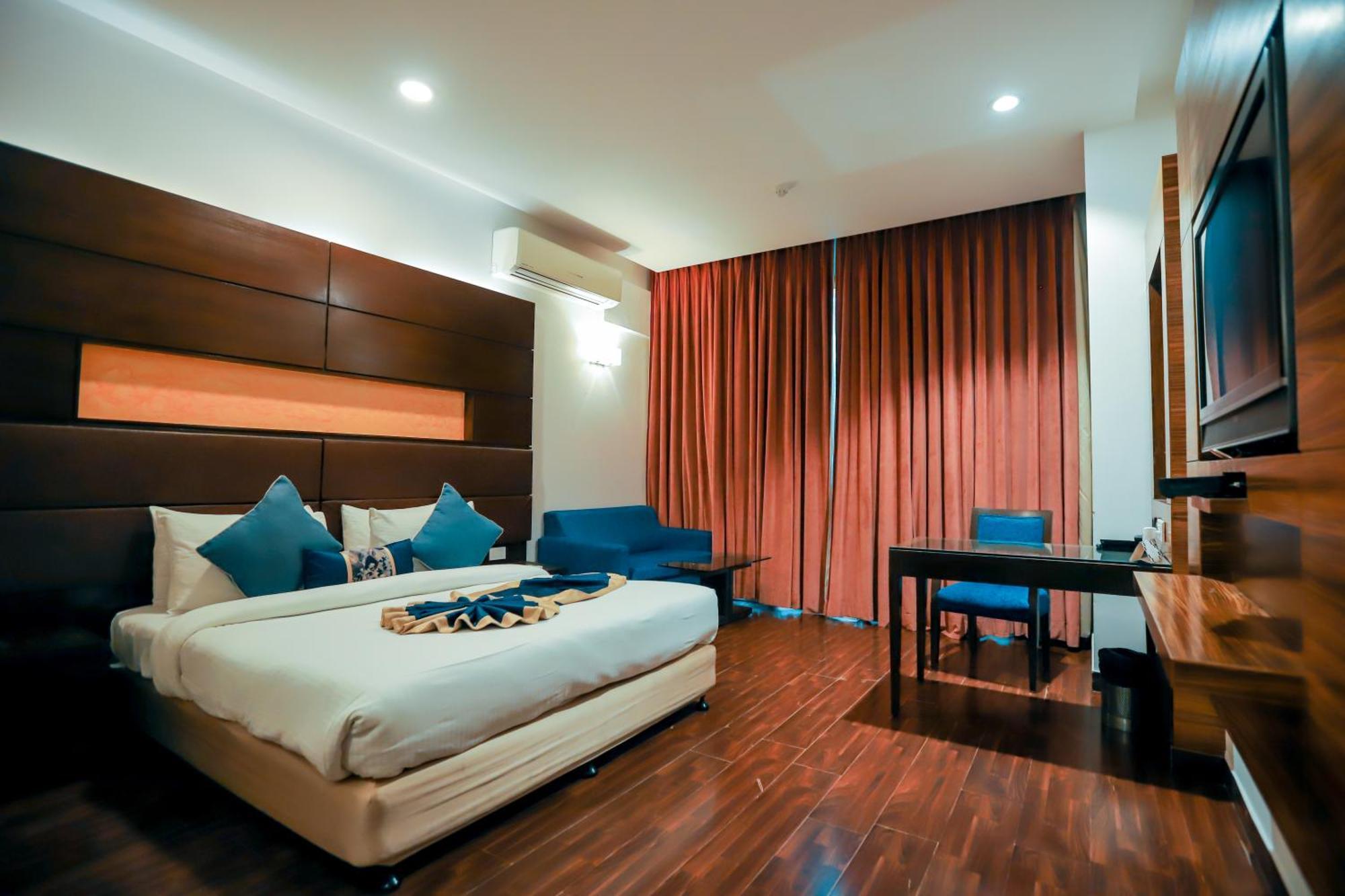 Bel-La Monde Hotel Chhattarpur South Delhi New Delhi Exterior photo