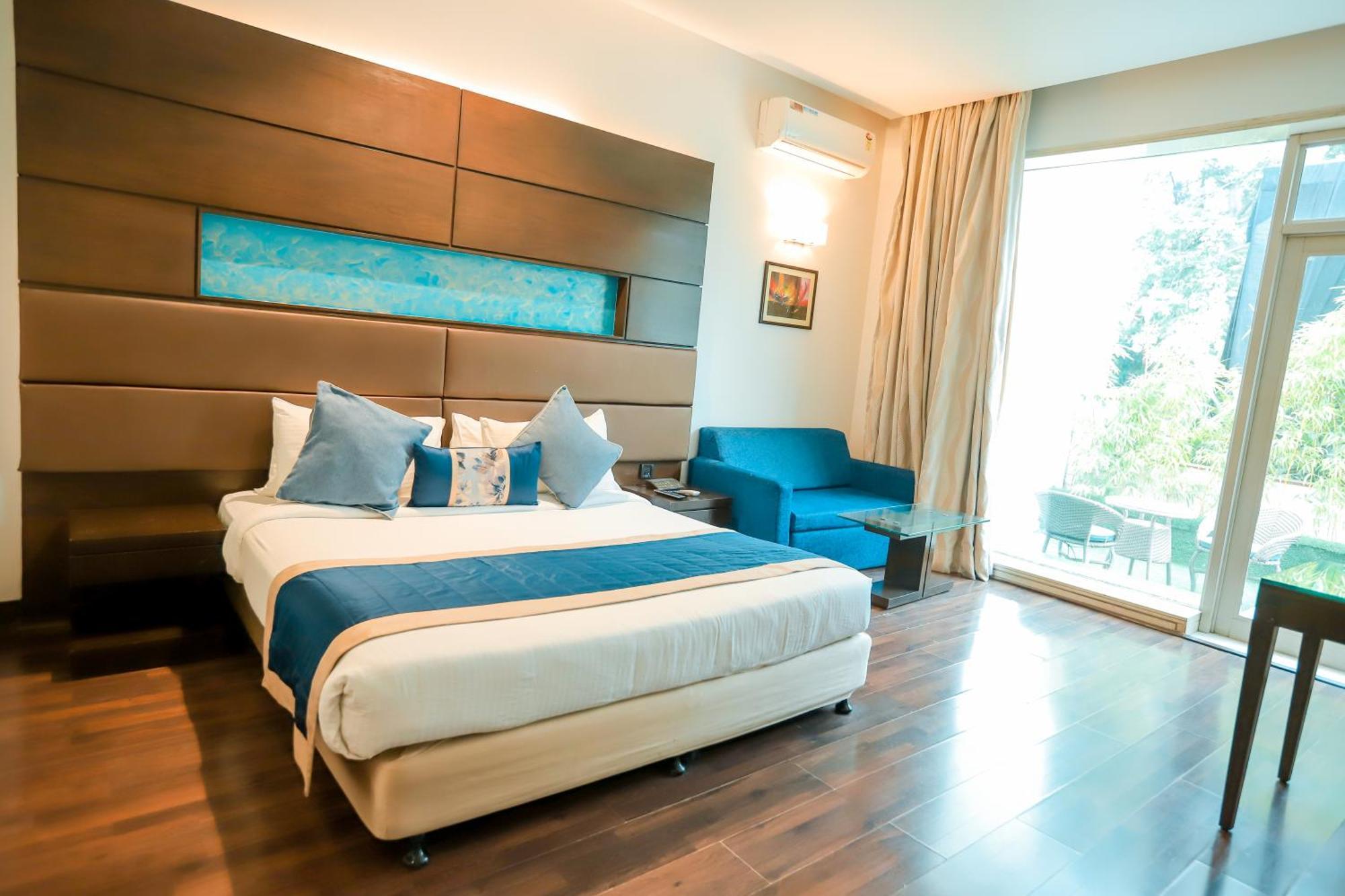 Bel-La Monde Hotel Chhattarpur South Delhi New Delhi Exterior photo