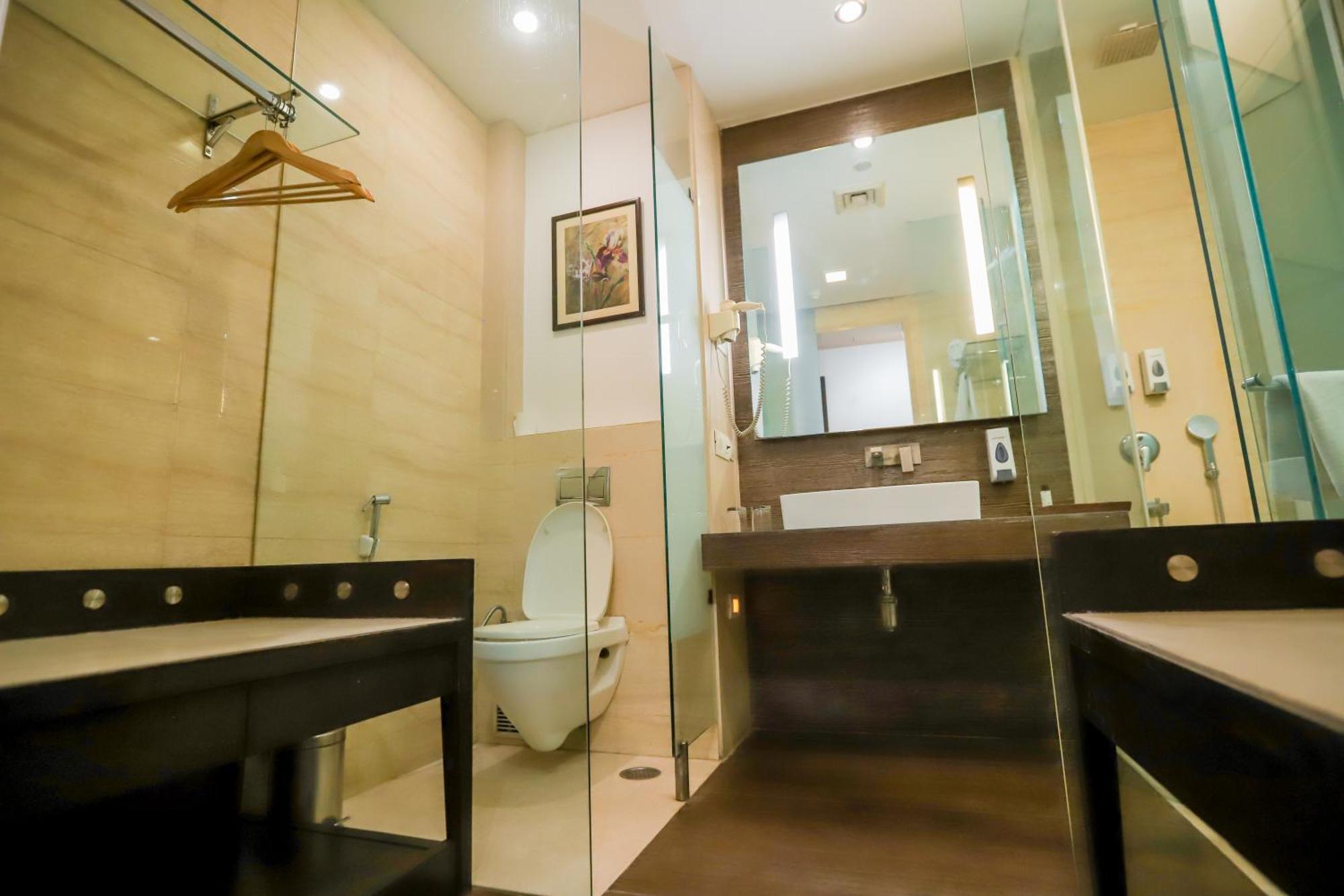 Bel-La Monde Hotel Chhattarpur South Delhi New Delhi Exterior photo