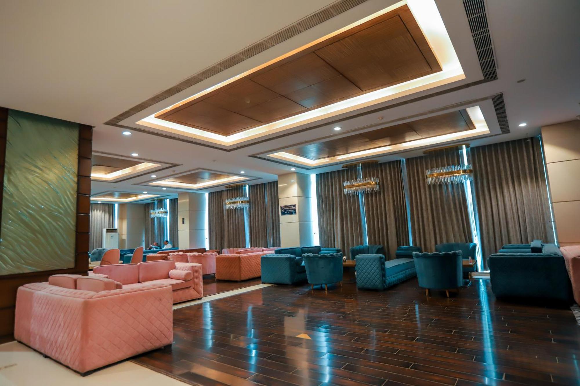 Bel-La Monde Hotel Chhattarpur South Delhi New Delhi Exterior photo