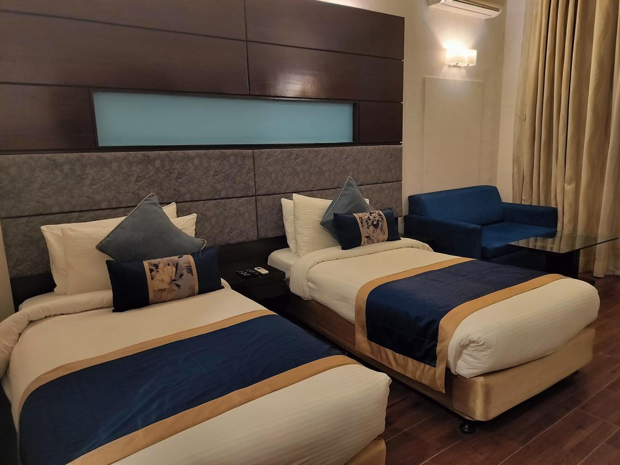 Bel-La Monde Hotel Chhattarpur South Delhi New Delhi Exterior photo